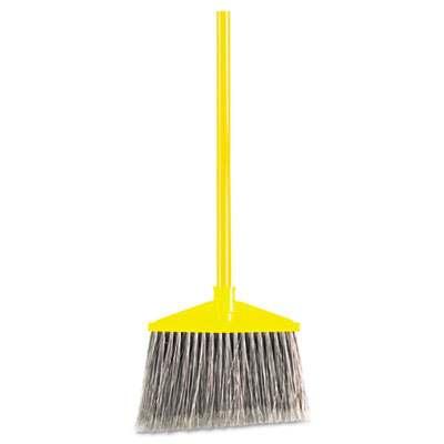 Brute Upright Flagged Broom (1/ea)